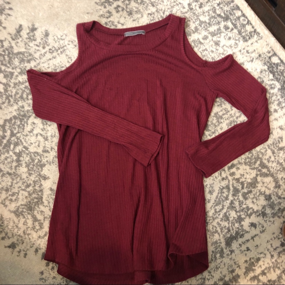 Cold shoulder red statement top